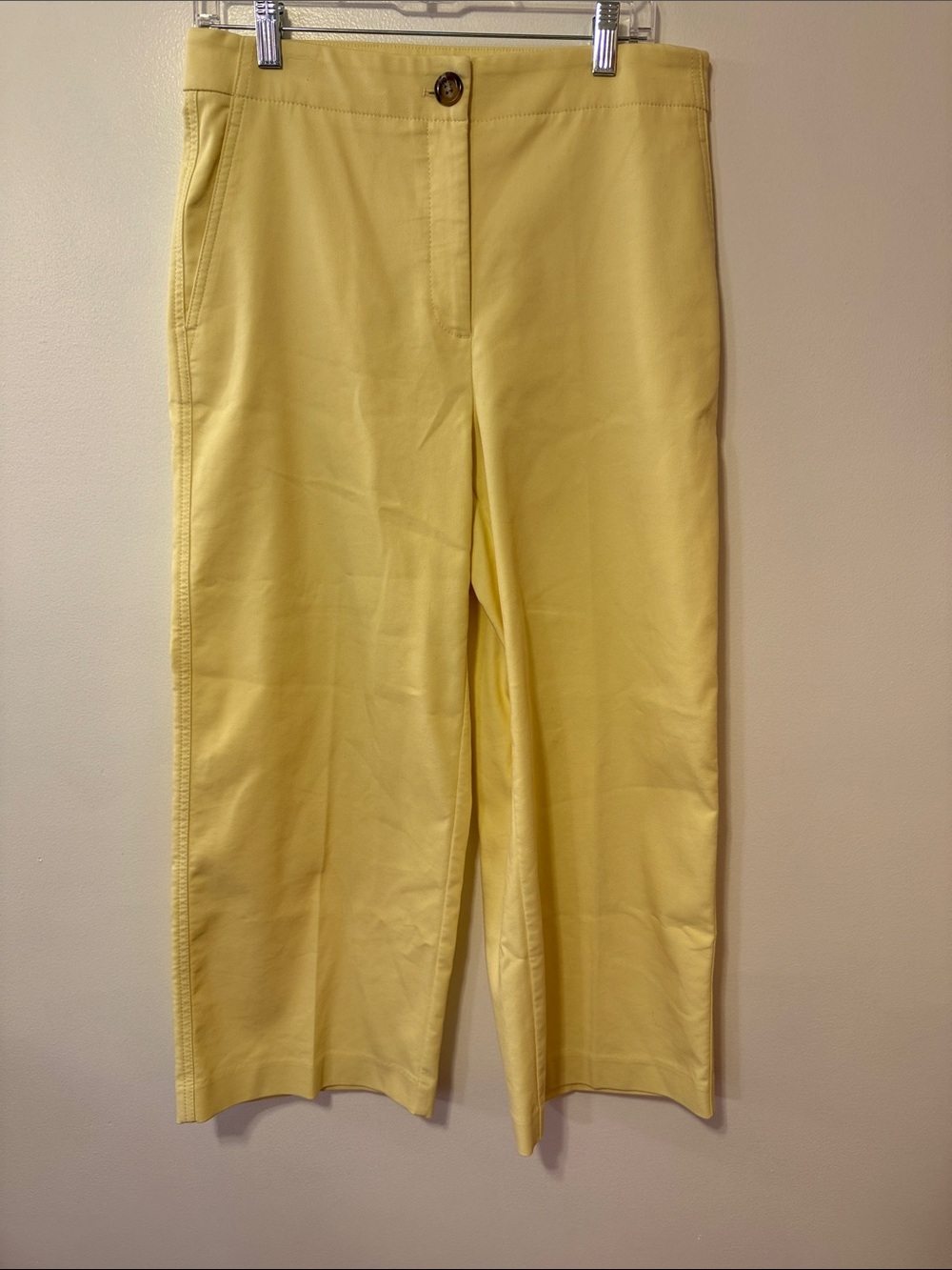 Ann Taylor Butter Yellow Cropped Straight Leg Pants Size 8